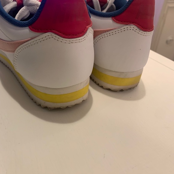 Nike Cortez - Picture 6 of 10